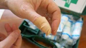 Apply the plaster to the wound